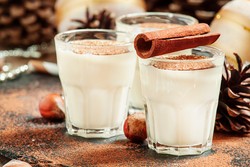 Bombardino dan Ponche de Frutas, Minuman Hangat untuk Malam Natal (1)