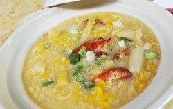 Malam Ini Hangatkan Badan dengan Sup Kepiting Asparagus yang Gurih