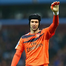 Kue Mungil Kado Istri untuk Rekor Cech