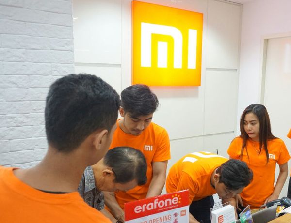 Mi Fans Serbu Mi Concept Store