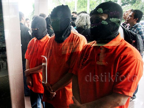 Polisi Tetapkan 3 Tersangka Terkait Lift Jatuh