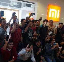 Mi Fans Ramaikan Toko Xiaomi