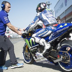 Tentang Lorenzo yang Habis-habisan Saat Latihan Start