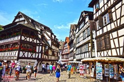 Terpesona Indahnya Bangunan Kota Strasbourg di Prancis