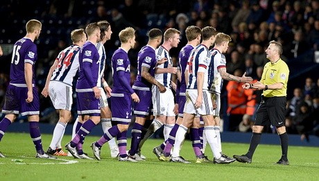 Para Pemainnya Ribut di Lapangan, West Brom dan Spurs Didenda FA