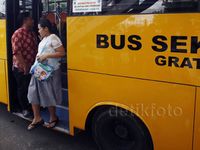 Bus Sekolah Gantikan Metromini