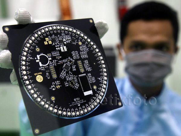 Melihat Pabrik Mesin Sandi Pertama Di Indonesia