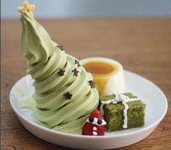 Dessert Cantik dan Unik Khusus Natal Ada di 8 Kafe Ini (1)