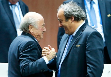 FIFA Larang Blatter dan Platini Beraktivitas 8 Tahun