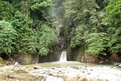 Sampuren Putih, Air Terjun Cantik dengan Legenda Tragis