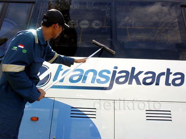Ini Dia Bus Scania Baru TransJakarta