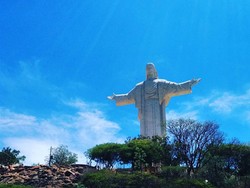 Bolivia Punya Patung Yesus Raksasa Ala Brasil, Tapi Lebih Tinggi