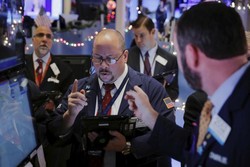 Harga Minyak Mulai Stabil, Wall Street Positif