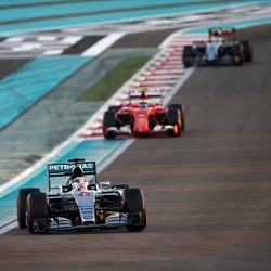 Ferrari dan Mercedes Mengendalikan F1