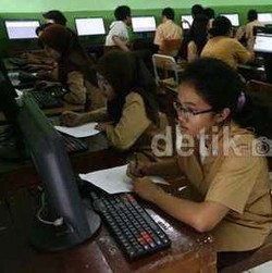 Penting! Literasi Internet Masuk Sekolah
