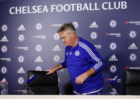 Ujian Pertama Chelsea bersama Hiddink
