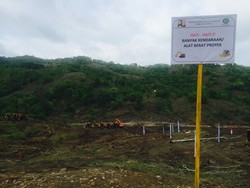 Tekan Sirine, Jokowi Resmikan Bendungan Rotiklot di NTT