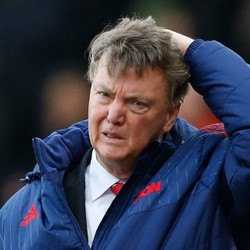 Bahasa Tubuh Van Gaal Sudah Seperti Orang yang Kalah