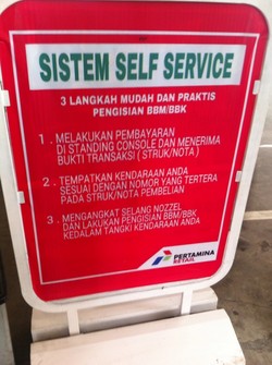 Pengendara Motor dan Mobil Bisa Self Service di SPBU Ini