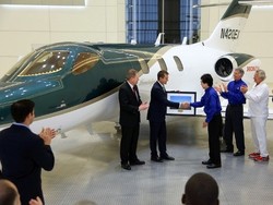 Jet Pertama Buatan Honda Diserahkan ke Pembeli