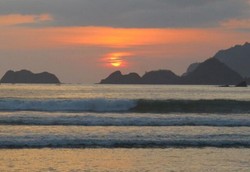 Menikmati Cakrawala Pagi dari Nusa Dua