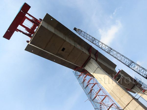 Akhir Tahun 2015, Jalan Layang Busway Rampung 35 Persen