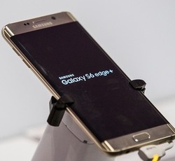 Galaxy S7 Meluncur dalam 2 Ukuran Layar