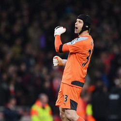 Cech, Kiper dengan Clean Sheet Terbanyak di Liga Inggris