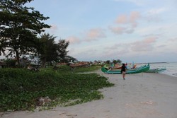 Ada Pantai Tanpa Batu Granit di Belitung