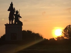 Sunrise Emas di Water Blow, Bali