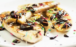 Marshmallow dan Pisang untuk Bahan Dessert Bakar di Pesta Tahun Baru