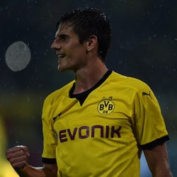 Gladbach Gaet Hofmann dari Dortmund