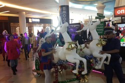 Ada Karnaval Seru di Dalam Trans Studio Mall Makassar