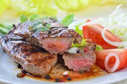 Yuk, Malam Ini Makan Beefsteak Bersaus Lada Hitam di Tempat Ini!