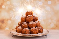 Inilah Tradisi Unik Makanan yang Dipercaya Membawa Keberuntungan di Tahun Baru (2)