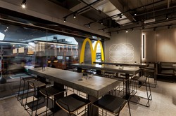 McDonalds Next dengan Konsep Masa Depan Buka di Hong Kong