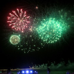 Twitter Meriahkan Tahun Baru dengan Emoji Kembang Api