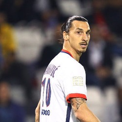Ibra Takkan Buru-buru Tinggalkan PSG