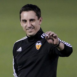 Valencia Bukan Batu Loncatan Neville Menuju MU atau Timnas Inggris