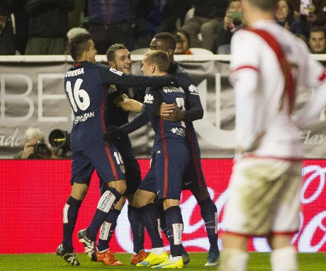Dua Gol di Menit-menit Akhir Menangkan Atletico atas Rayo