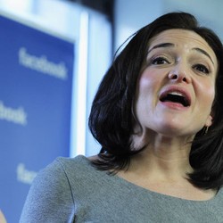 Resolusi 2016 COO Facebook: Tulis 3 Hal Baik Tiap Hari