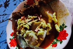 Kupat Glabed & Sate Blengong, Kuliner Lezat Asli Brebes