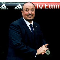 Mestalla Menyambut Kembalinya Benitez