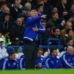 Hiddink Sudah Angkat Chelsea dari Keterpurukan