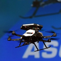 Intel Caplok Pembuat Drone Canggih