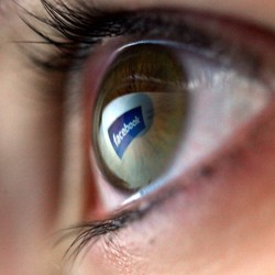 Facebook Mau Hengkang dari Play Store?