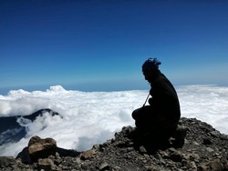 Perjuangan Menggapai Negeri di Atas Awan di Lombok
