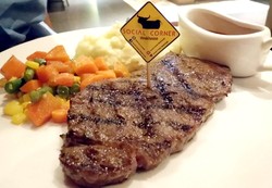 Social Corner Steak House: Santap Malam Istimewa dengan Sirloin Meltique