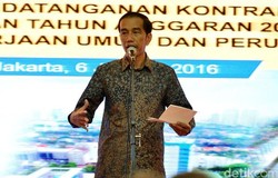 Jaga Inflasi, Jokowi Minta Menteri dan Bulog Laporan Harga Pangan Tiap Minggu