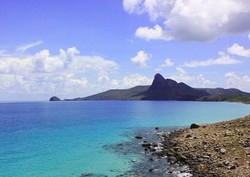 Pulau Cantik dengan Kisah Pilu di Vietnam